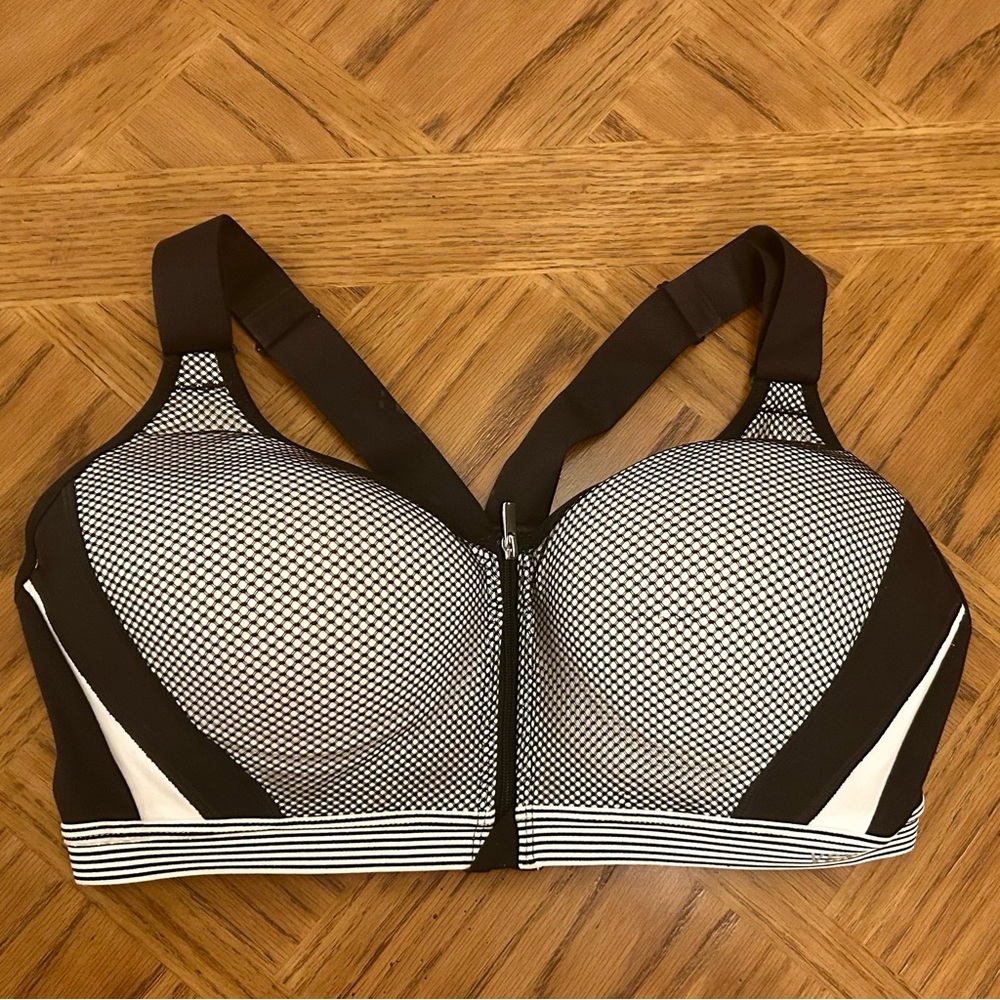 Victoria’s Secret Sport VSX Incredible Sports Bra - Picture 5 of 5